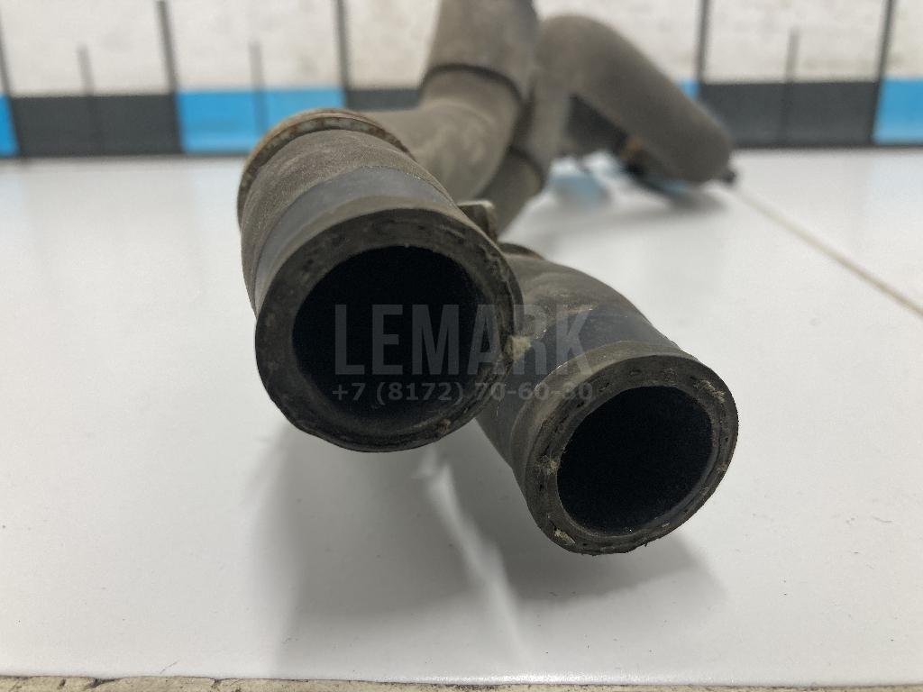 Патрубок отопителя