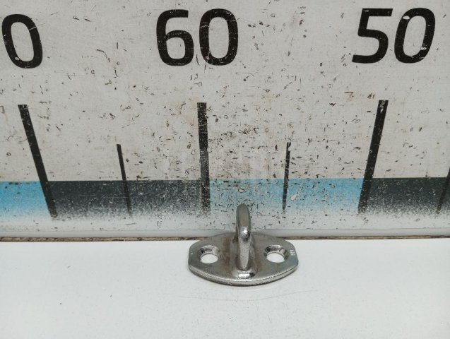 Ответная часть замка двери