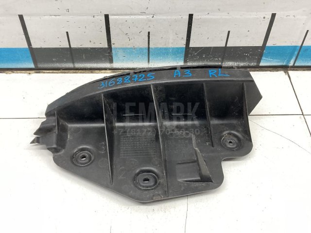 Направляющая заднего бампера левая