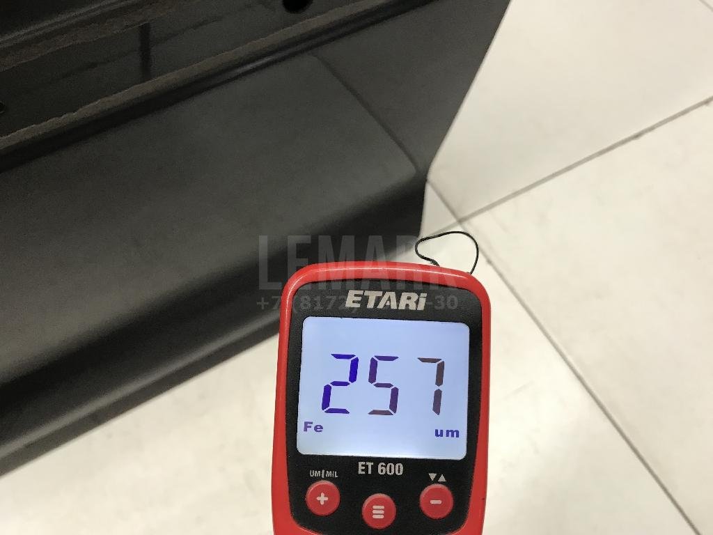 Дверь передняя левая