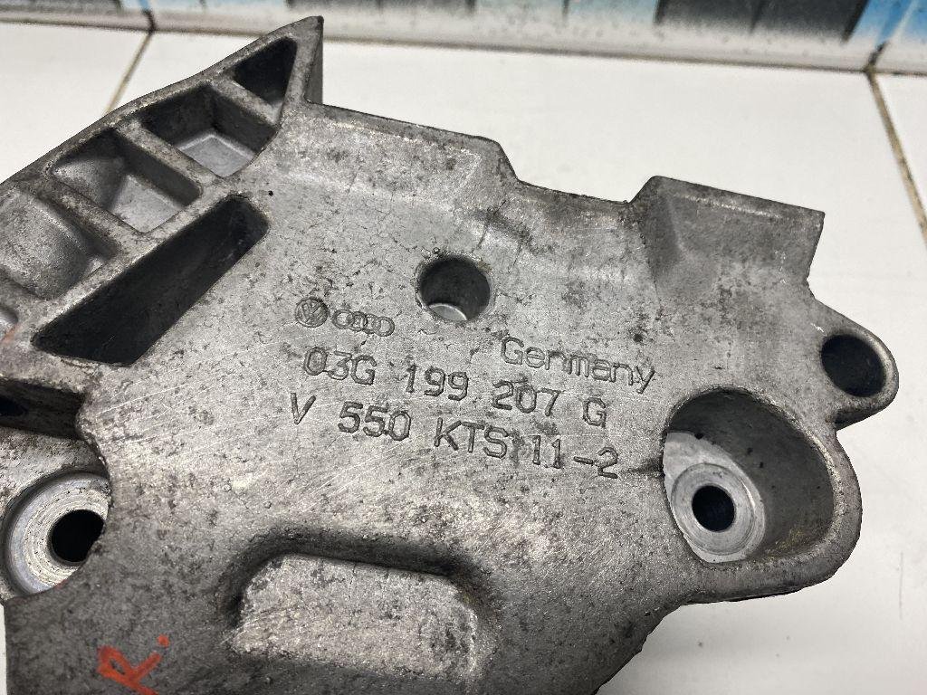 Кронштейн двигателя правый