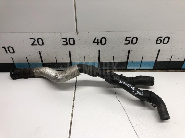 Патрубок радиатора