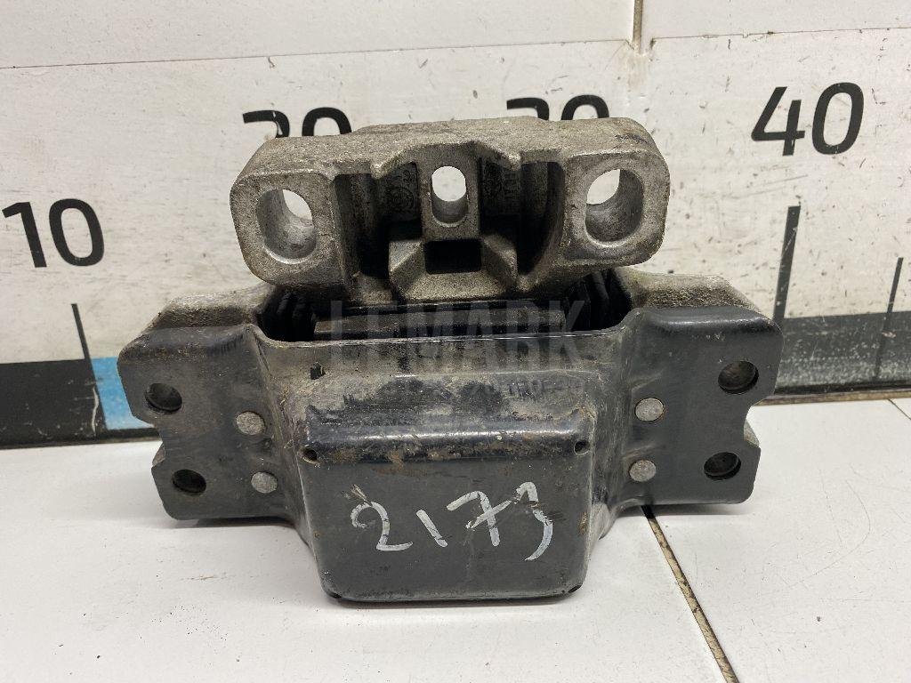 Опора КПП левая