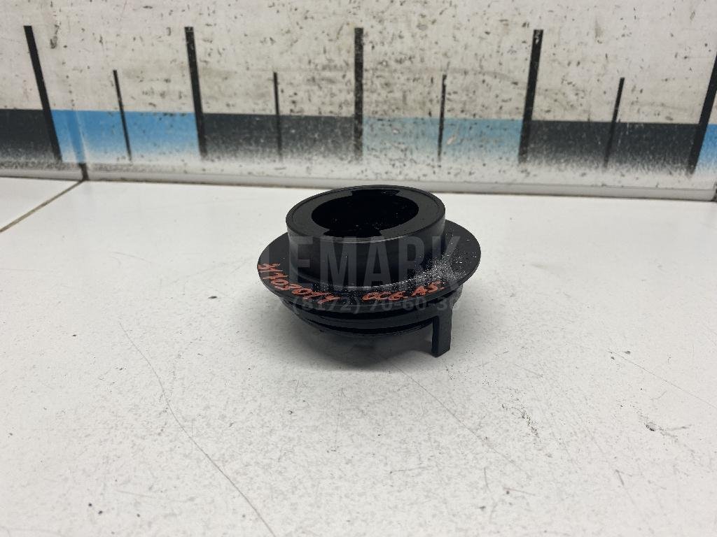 Горловина маслозаливная