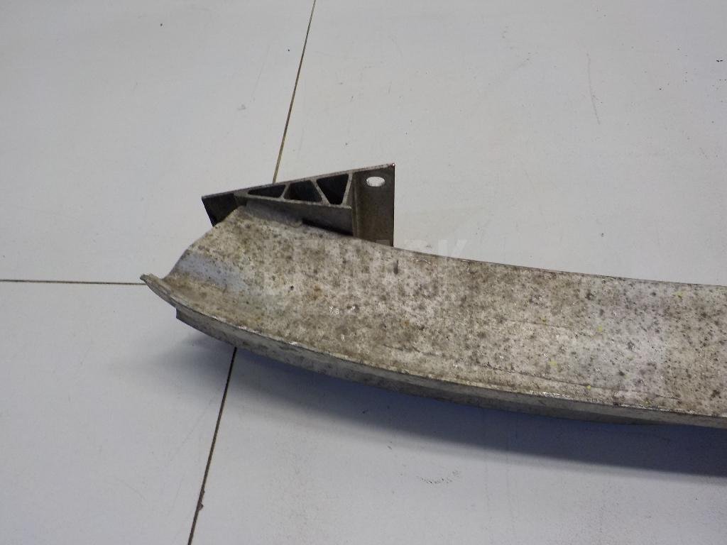 Усилитель заднего бампера