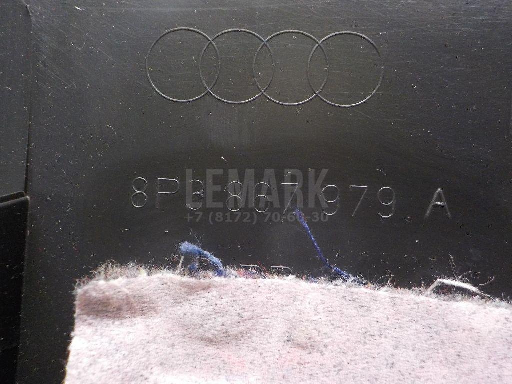 Обшивка двери багажника