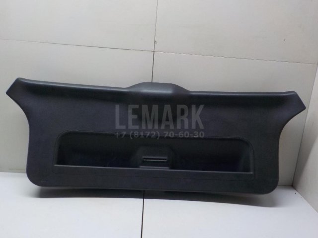 Обшивка двери багажника