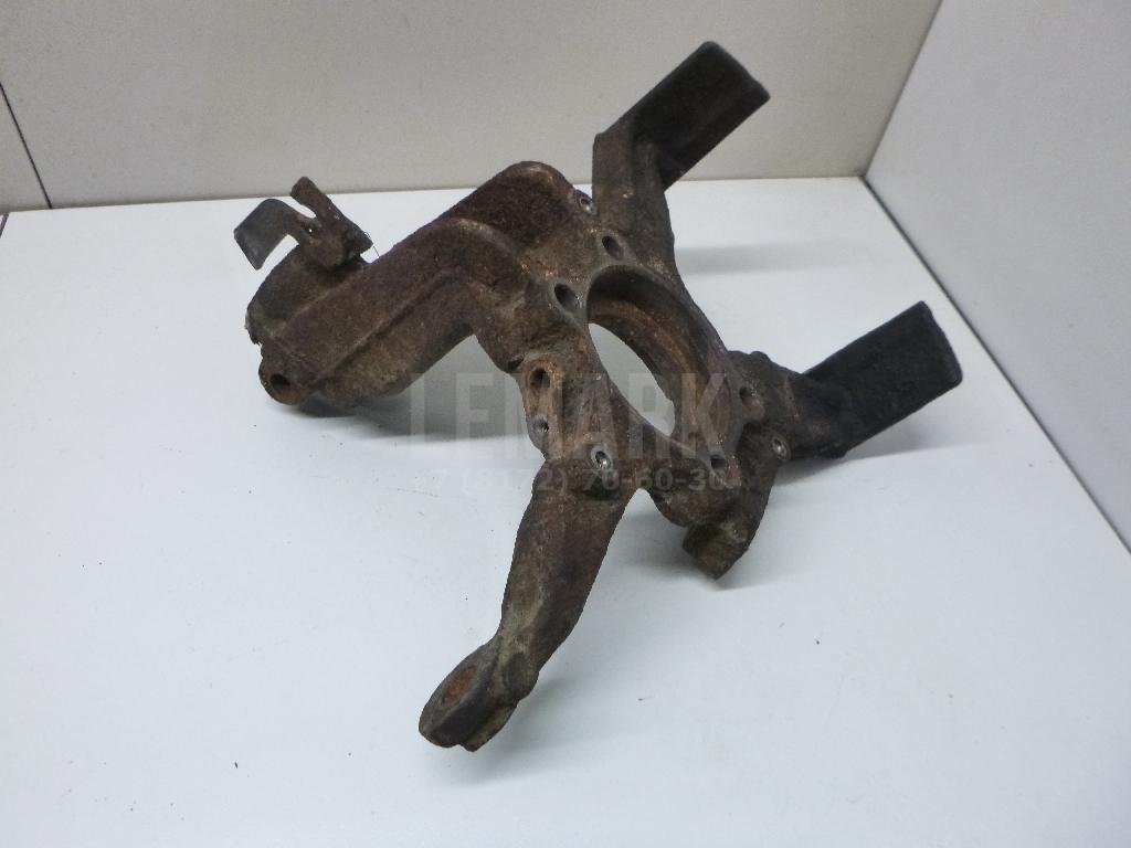 Кулак поворотный передний правый