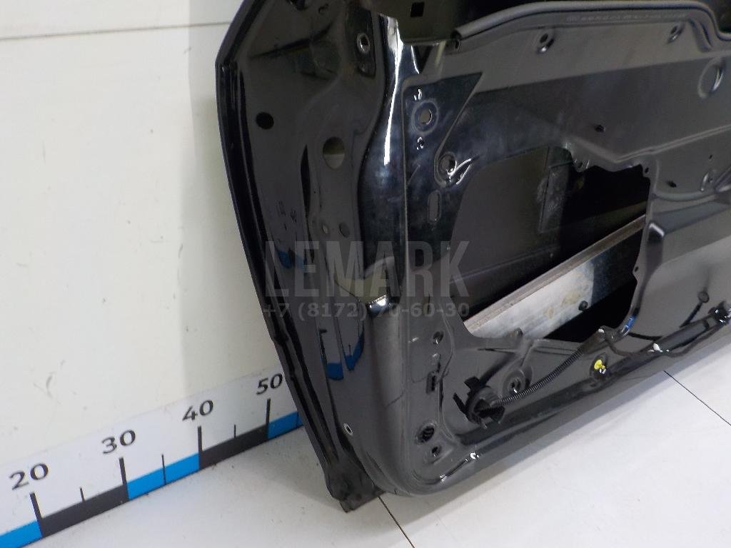 Дверь передняя левая