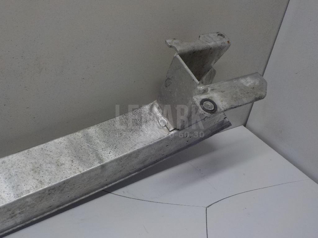 Усилитель заднего бампера