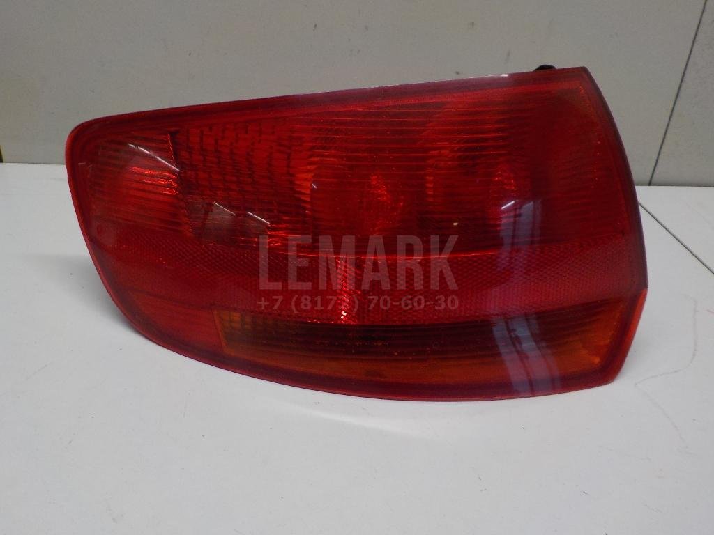 Фонарь задний наружный левый