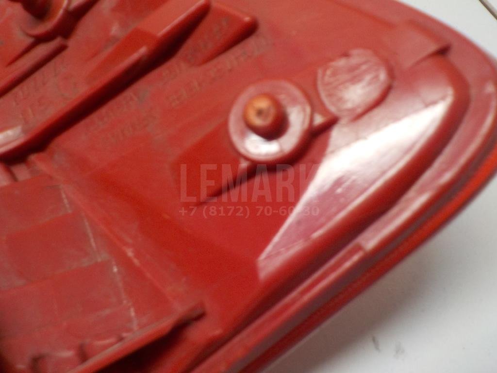 Фонарь задний наружный правый