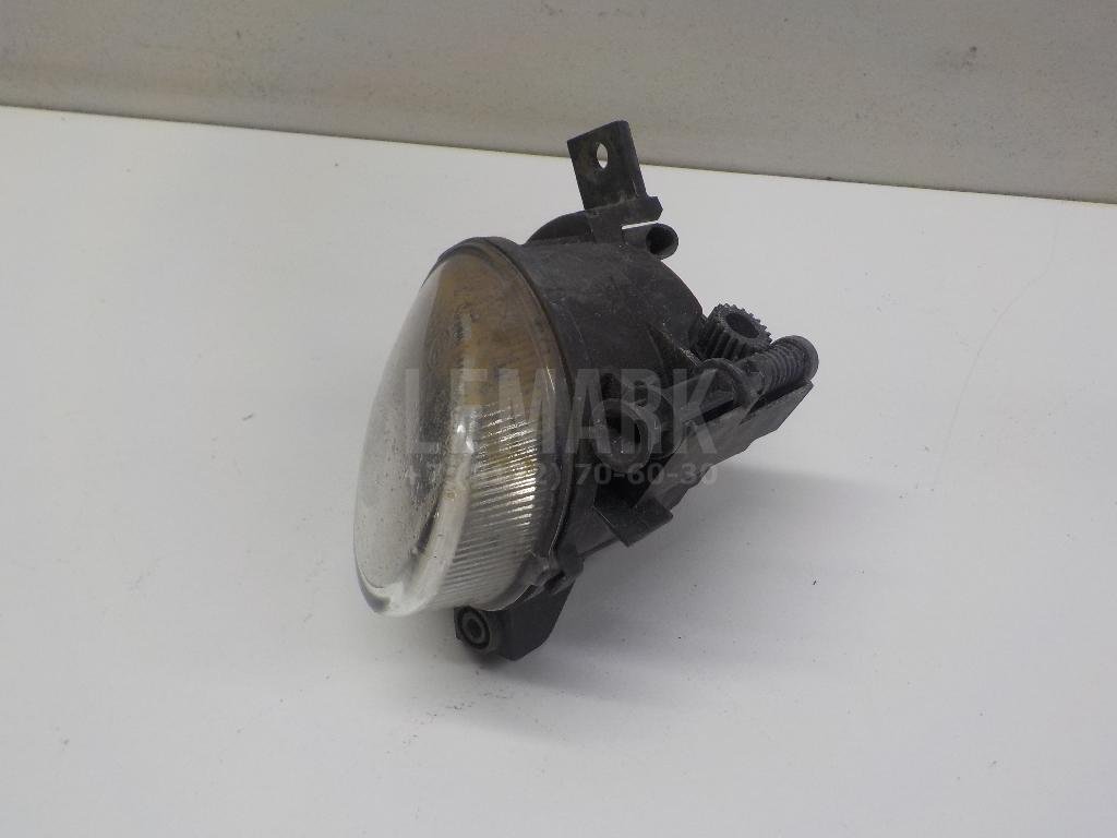 Фара противотуманная левая