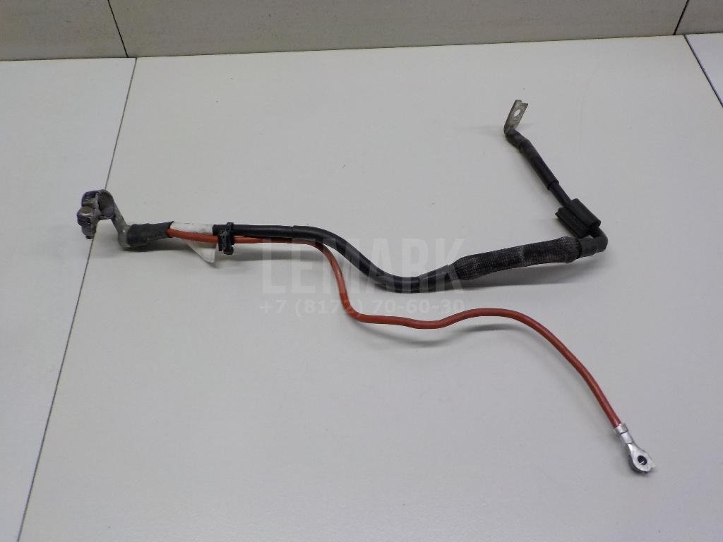 Клемма аккумулятора плюс