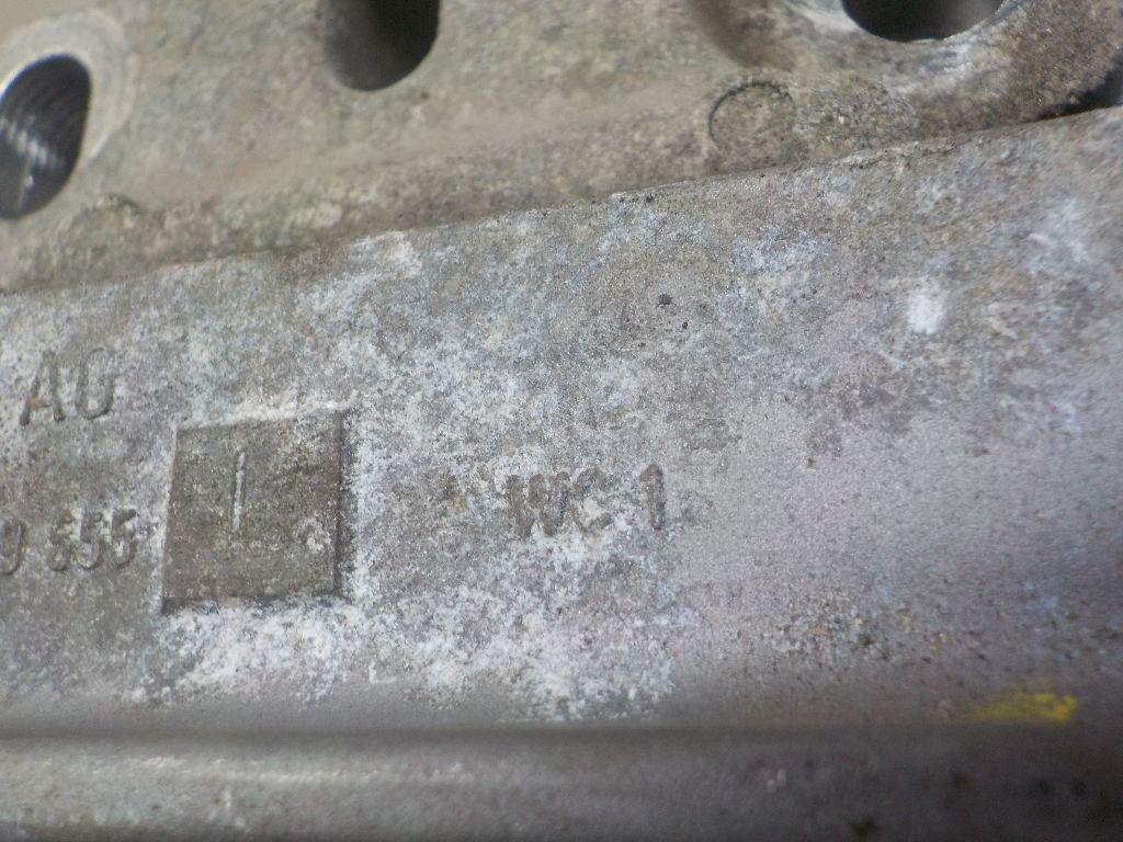 Опора двигателя левая