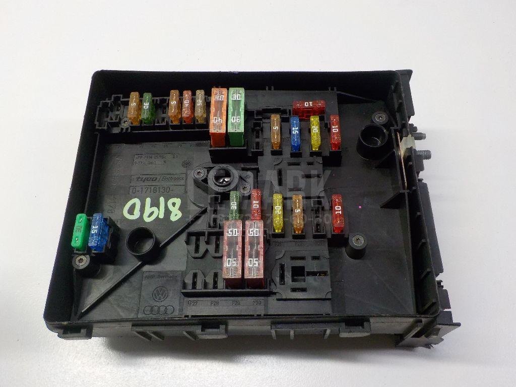 Блок предохранителей