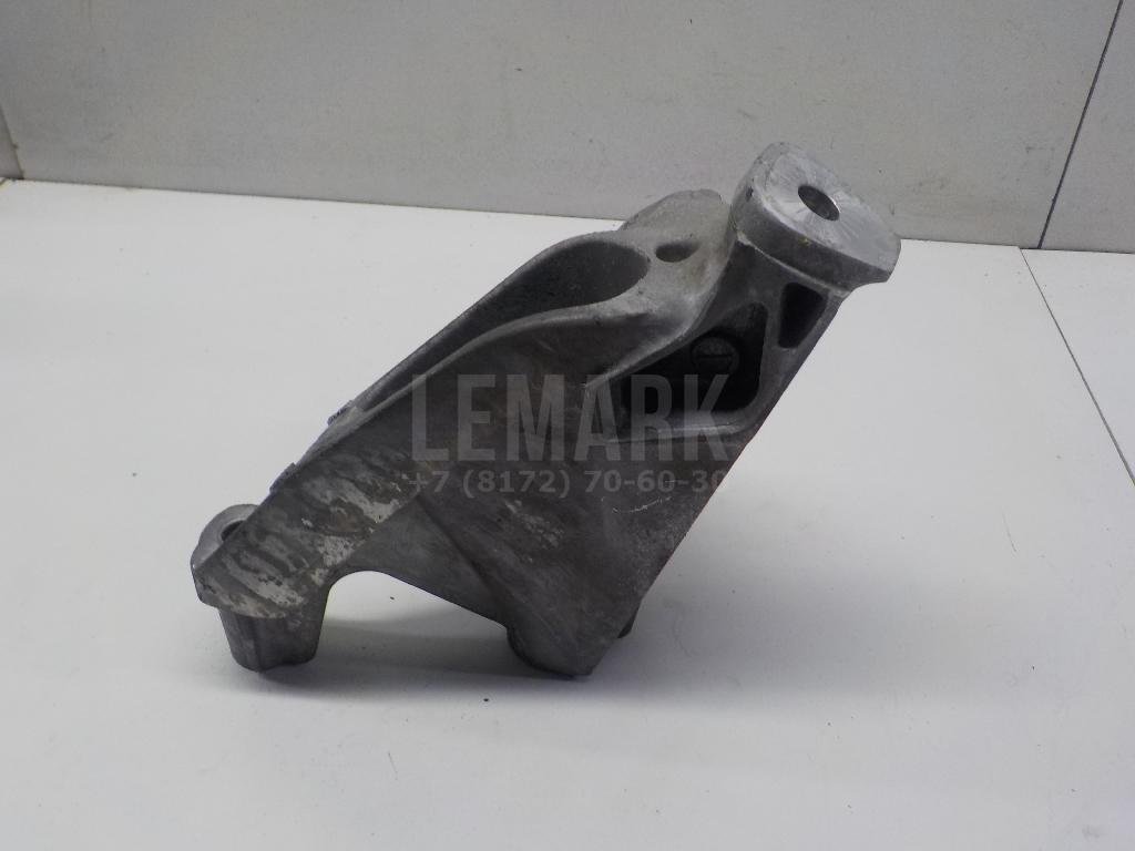 Кронштейн двигателя левый