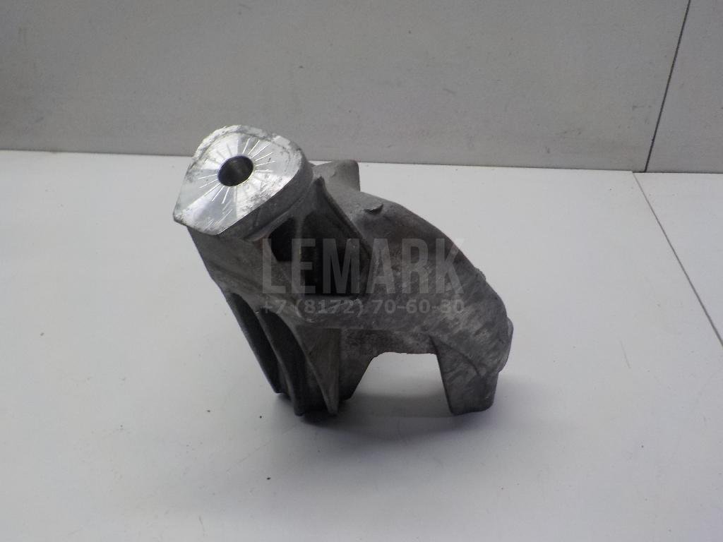 Кронштейн двигателя левый