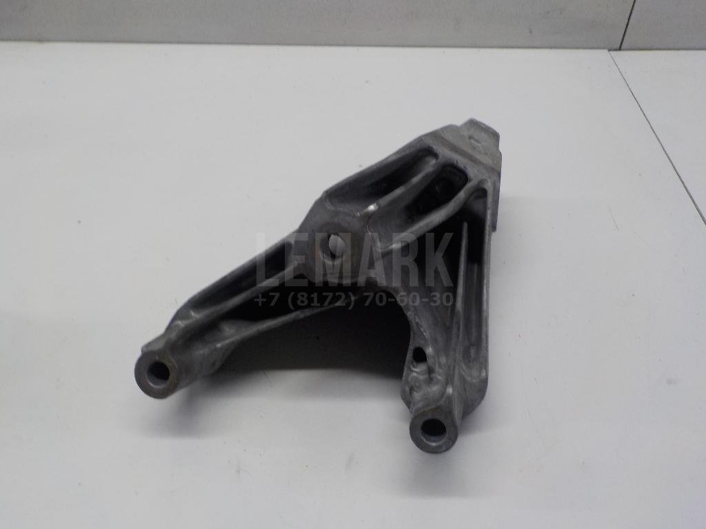 Кронштейн двигателя левый