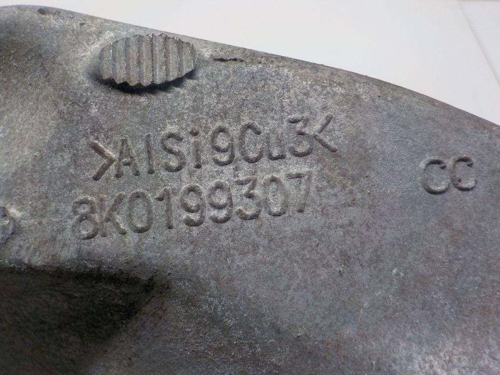 Кронштейн двигателя левый