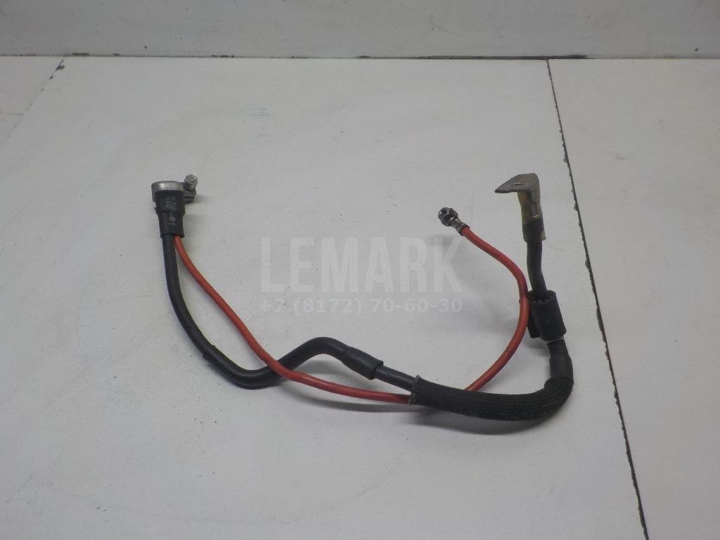 Клемма аккумулятора плюс