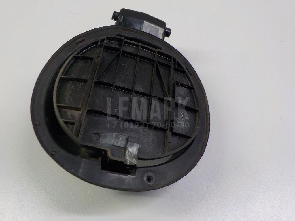 Ниша лючка бензобака