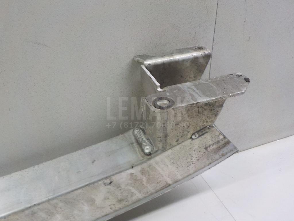 Усилитель заднего бампера