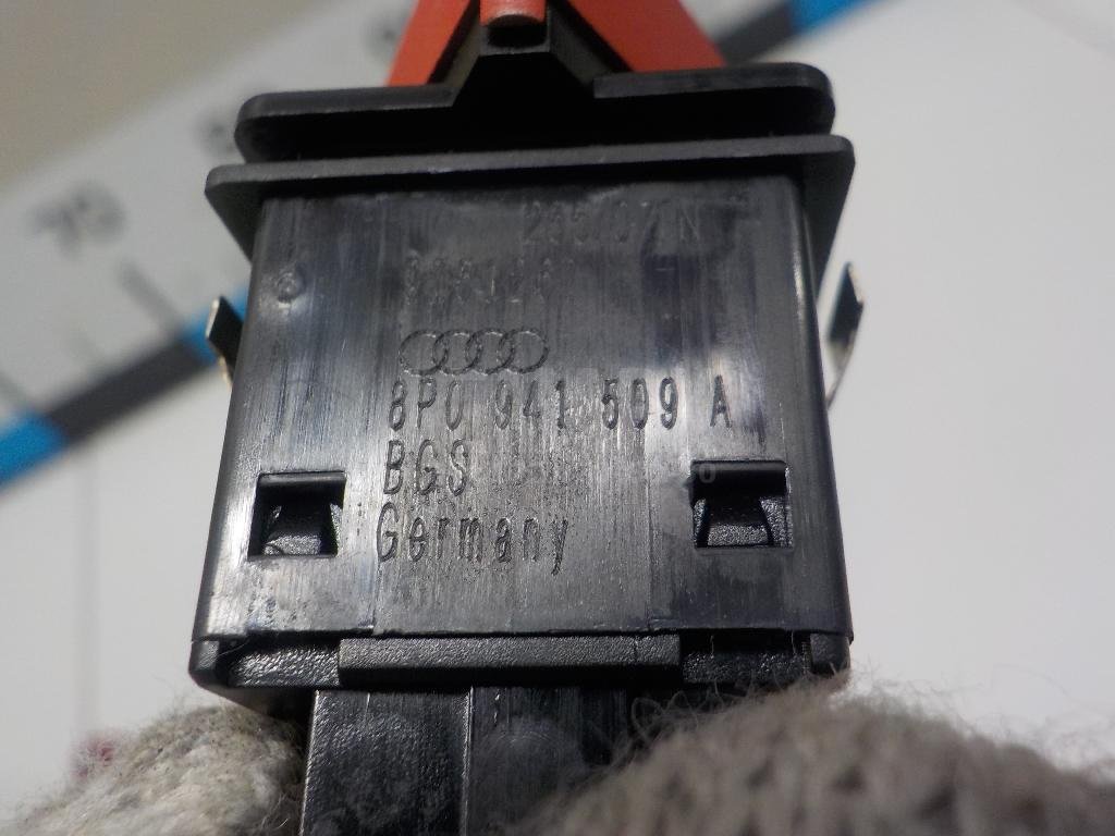 Кнопка аварийной сигнализации