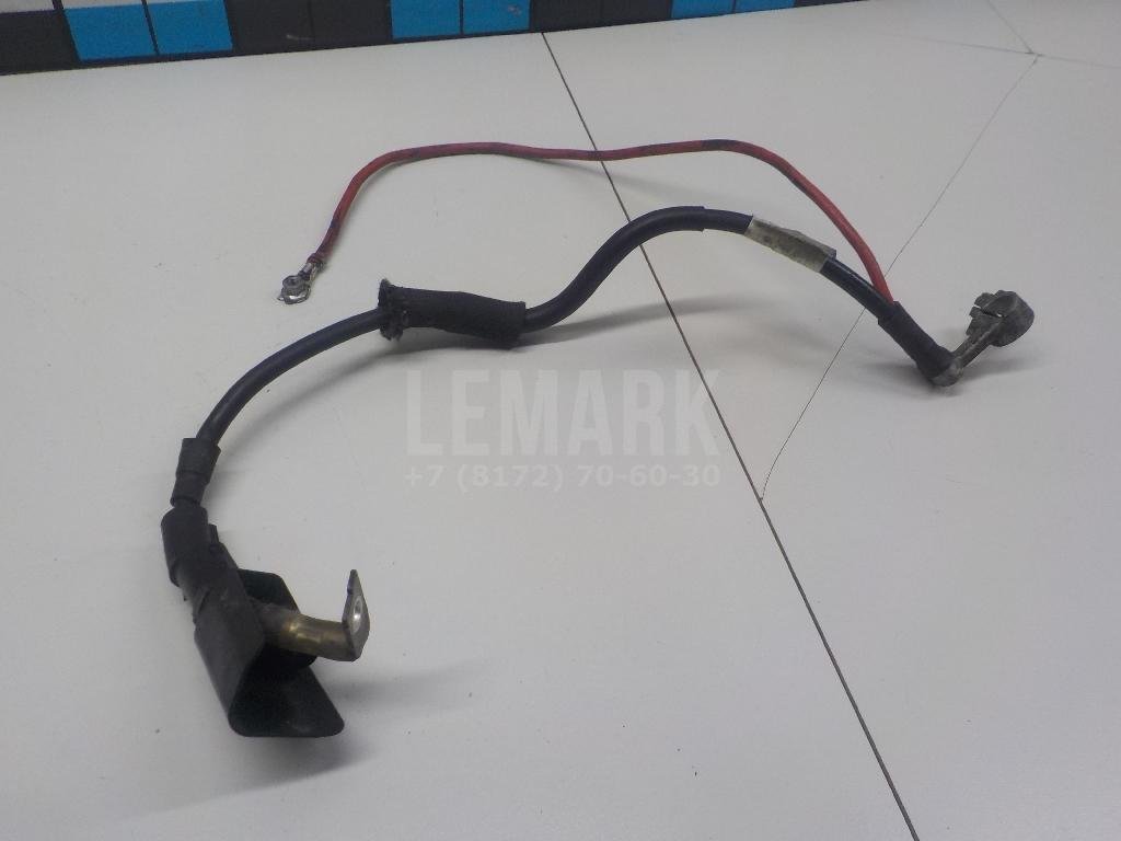 Клемма аккумулятора плюс