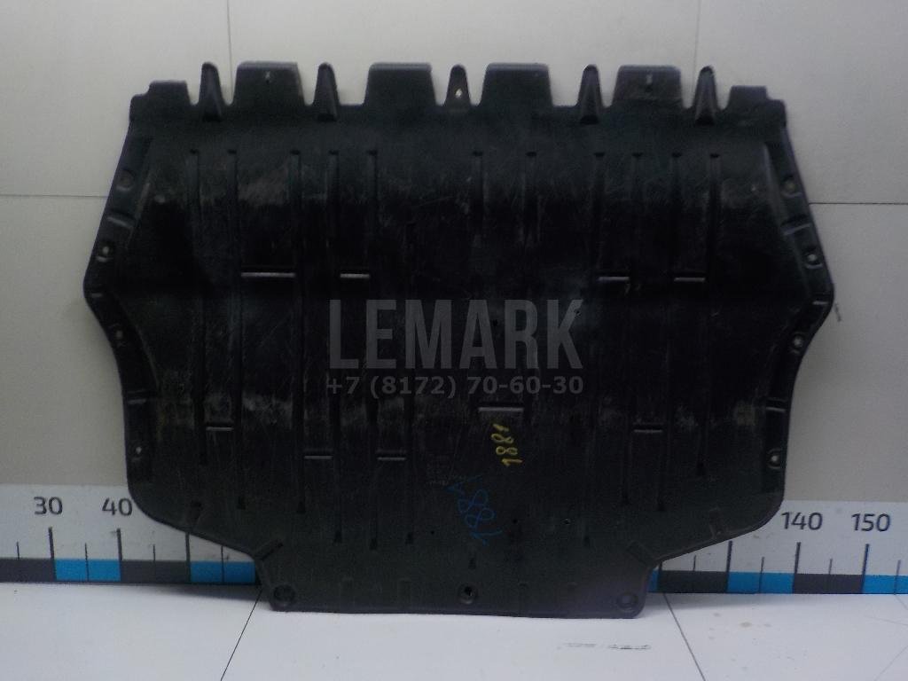 Пыльник двигателя центральный для  Audi 100 [C4] 1991-1994