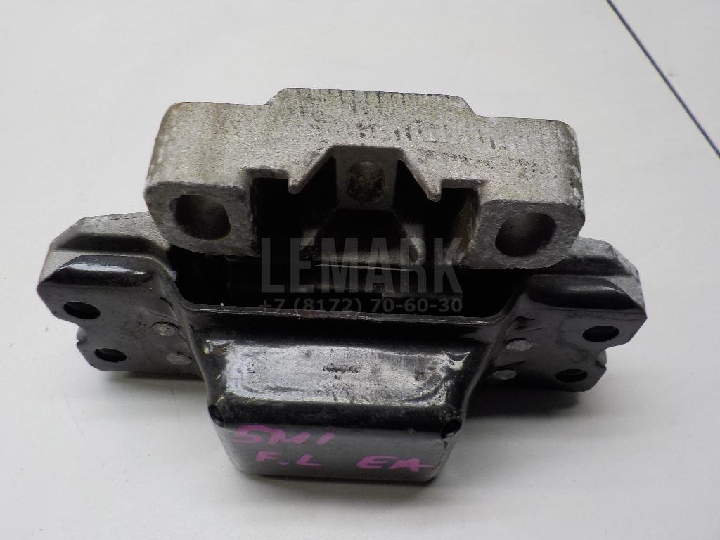 Опора КПП левая