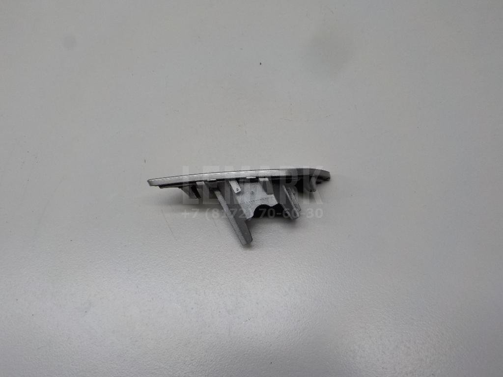 Крышка форсунки омывателя