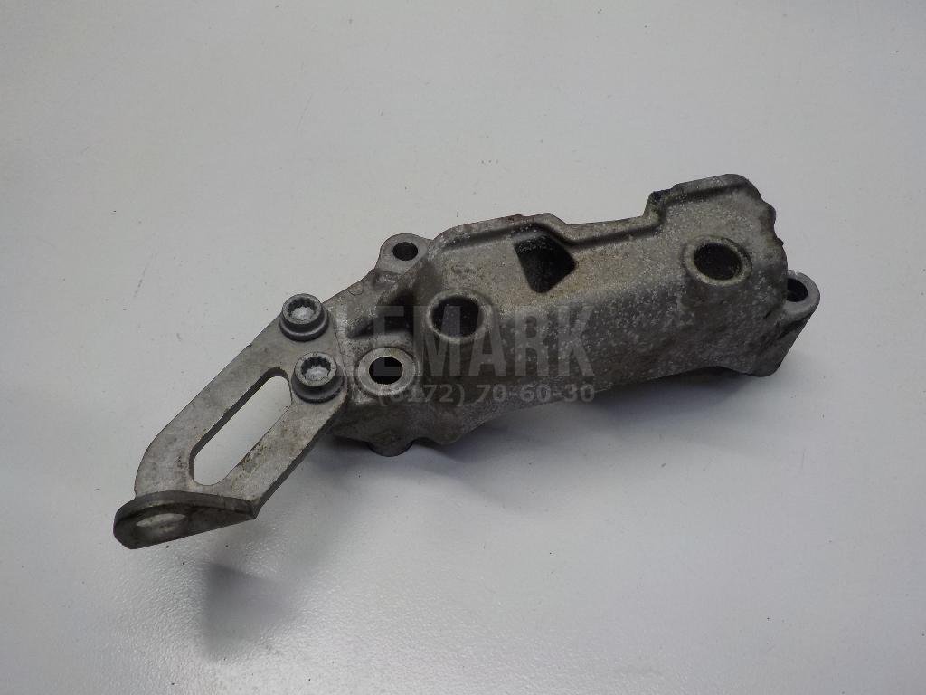 Кронштейн двигателя правый