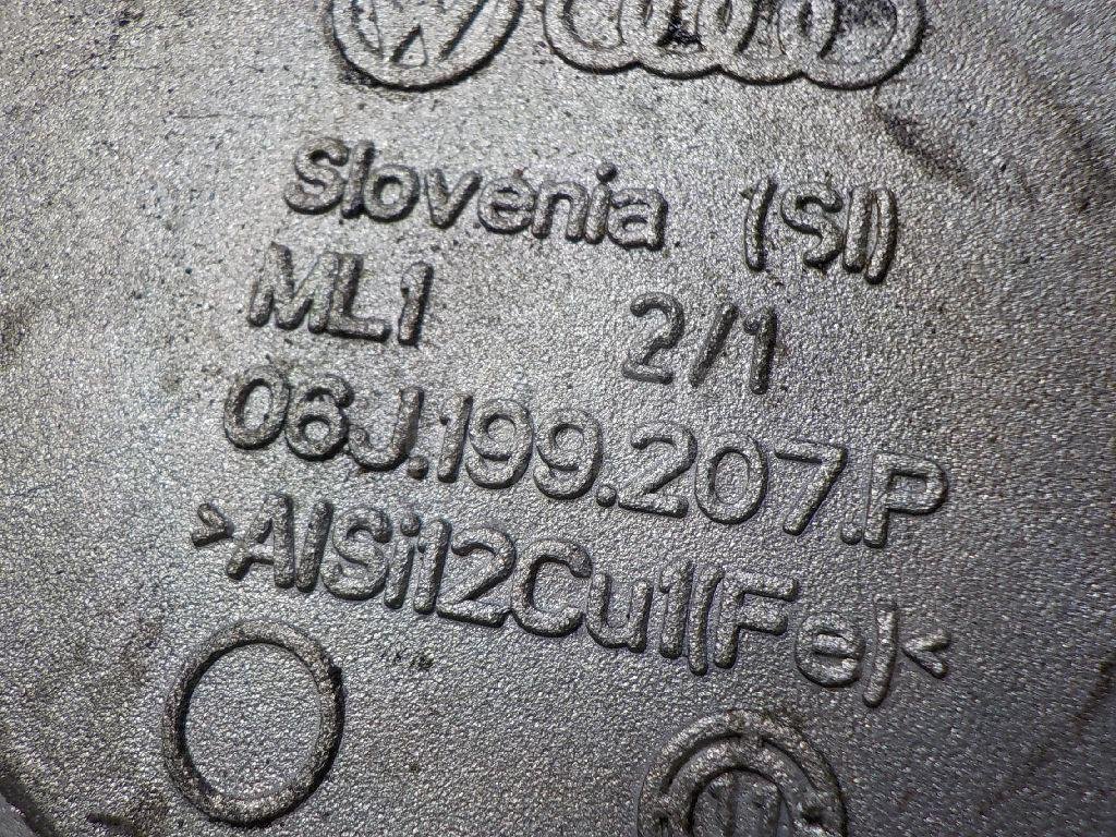 Кронштейн двигателя правый