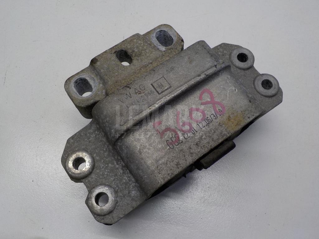 Опора КПП левая