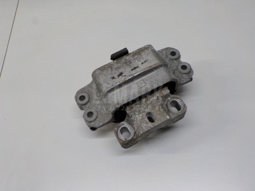 Опора двигателя левая