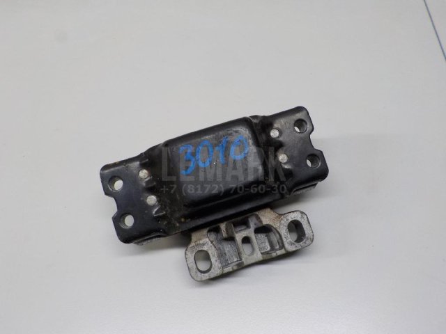 Опора двигателя левая