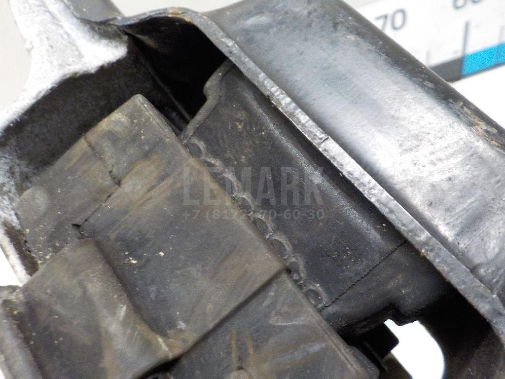 Опора двигателя левая