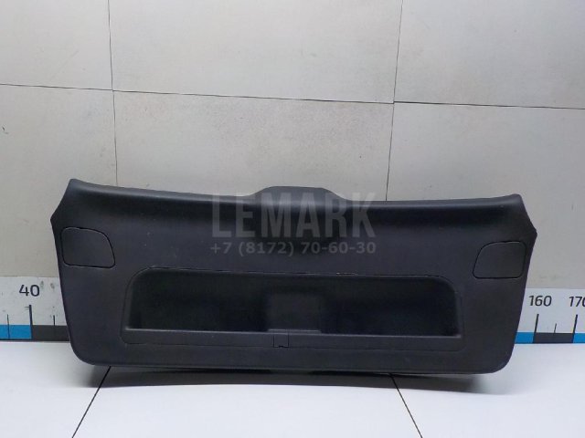 Обшивка двери багажника