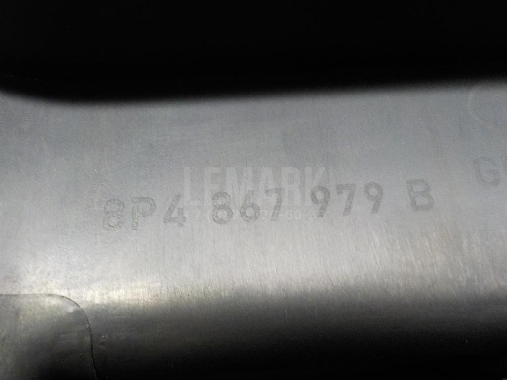 Обшивка двери багажника