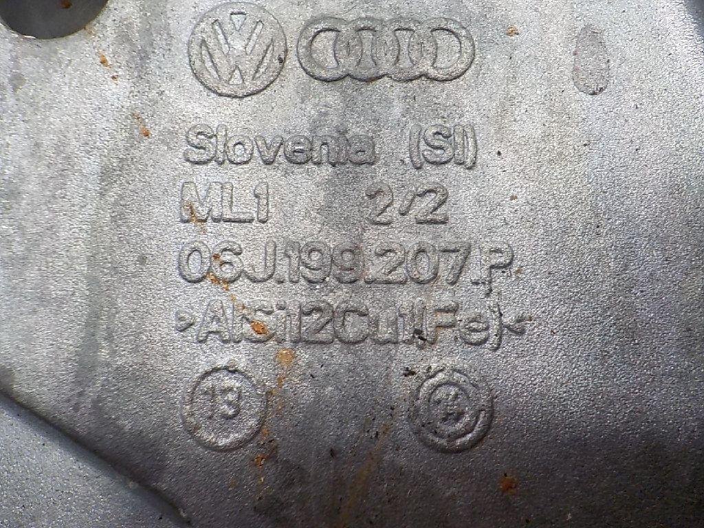 Кронштейн двигателя правый