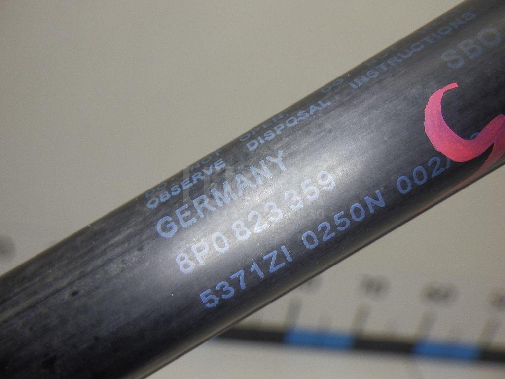 Амортизатор капота