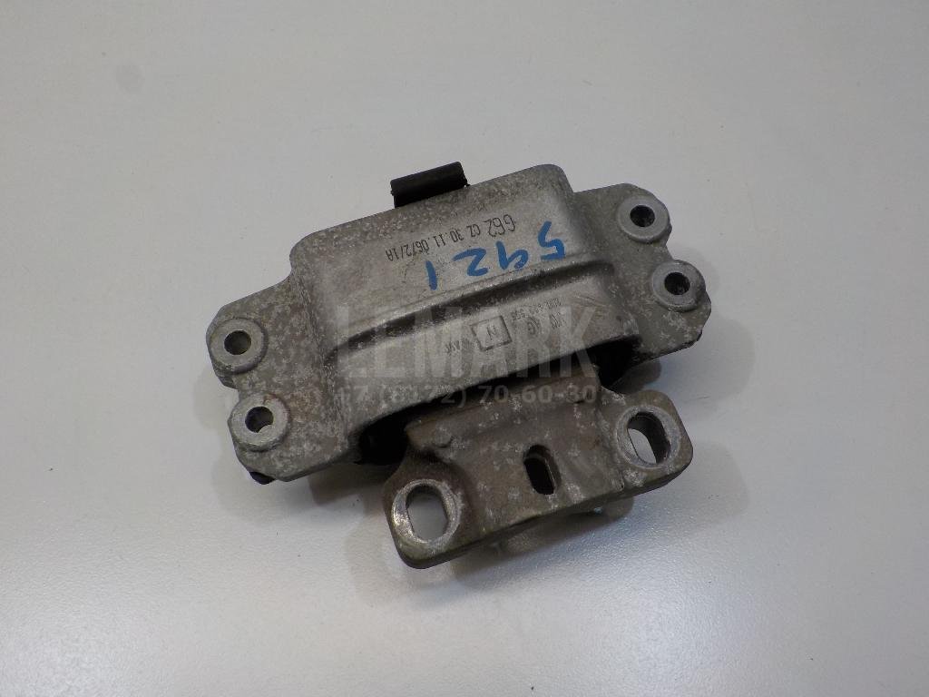 Опора КПП левая