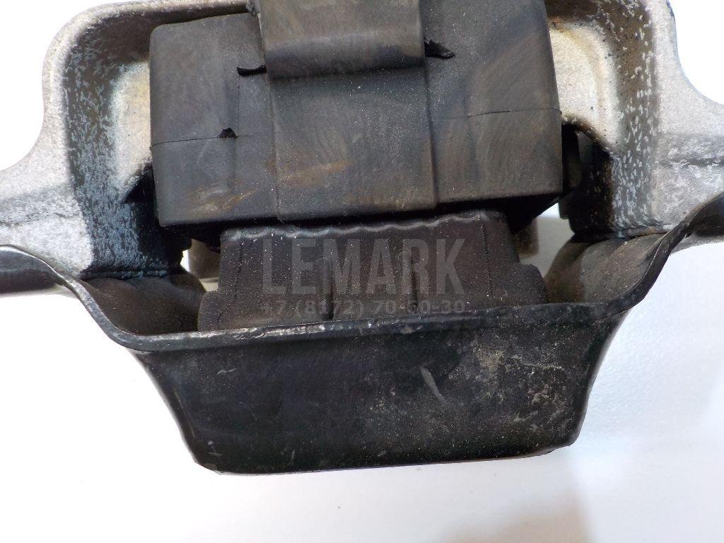 Опора КПП левая