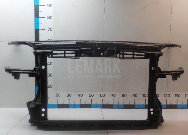Панель передняя