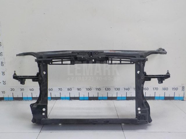 Панель передняя