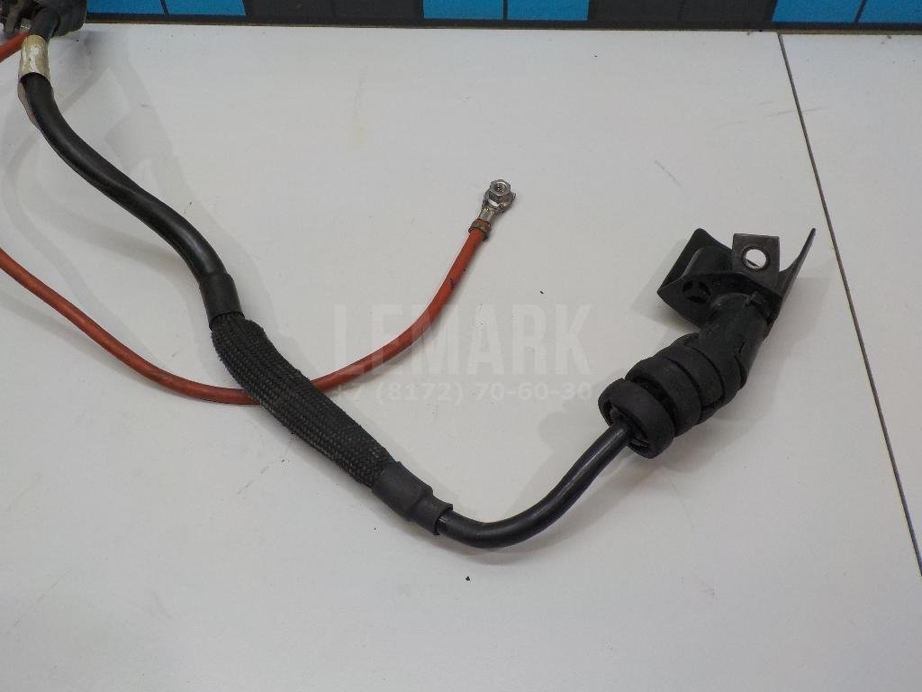 Клемма аккумулятора плюс