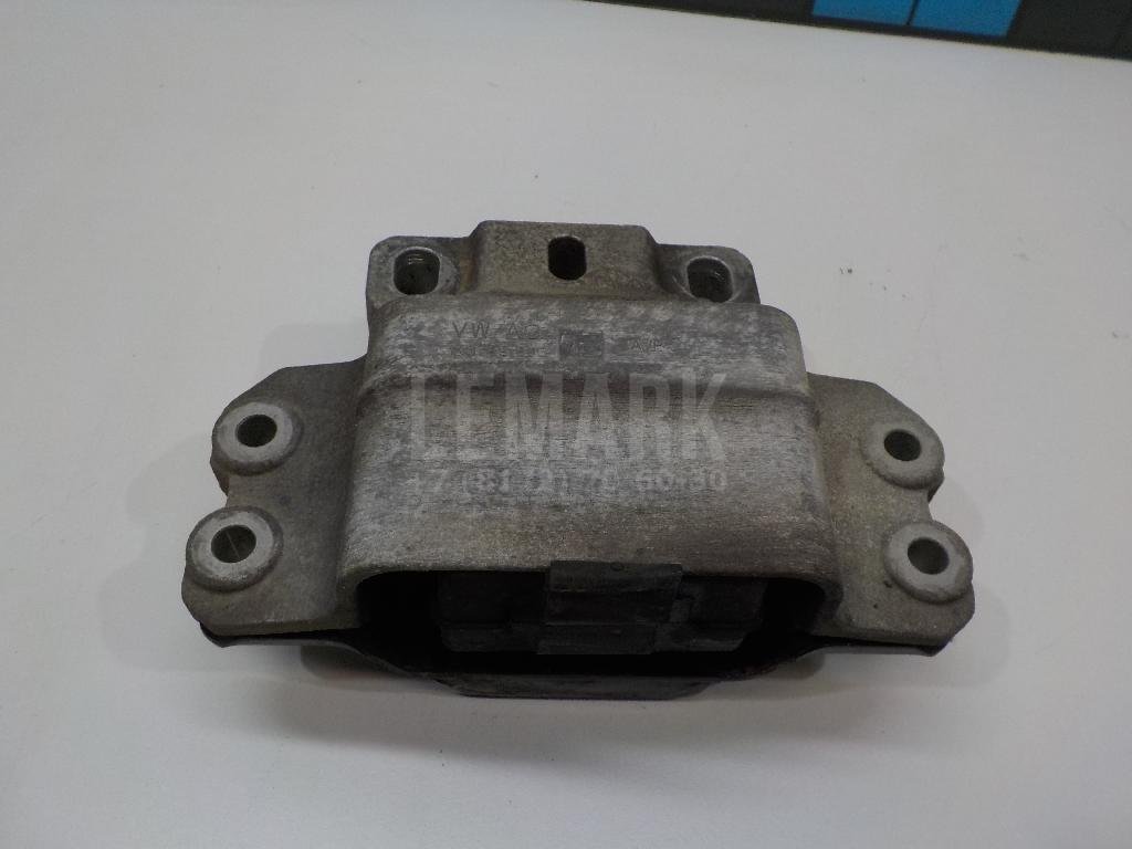 Опора КПП левая