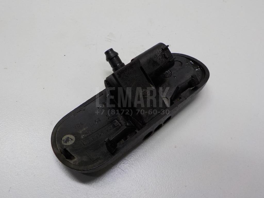 Форсунка омывателя лобового стекла