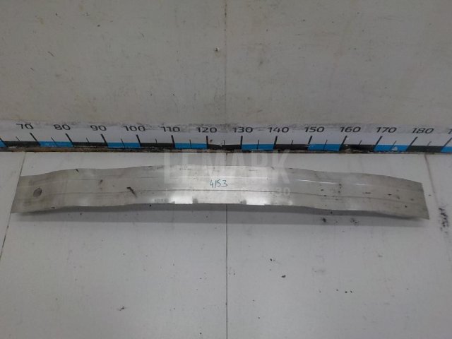 Усилитель переднего бампера